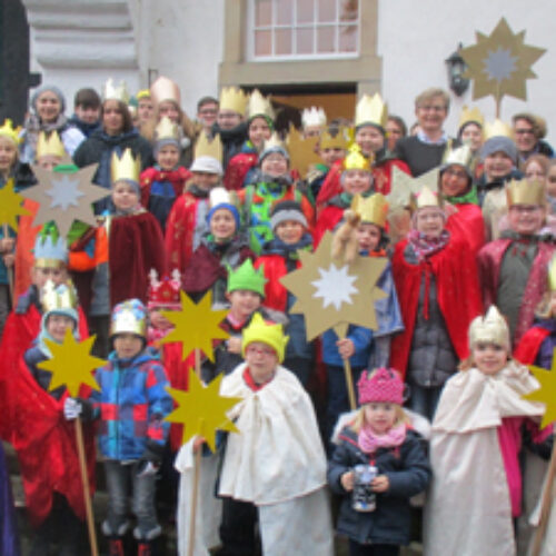 Sternsingen im Stiftsdorf: 4. Januar 2020 ökumenische Aktion in Leeden