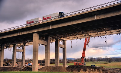 You are currently viewing Bilder Brückenabriss Autobahn A1