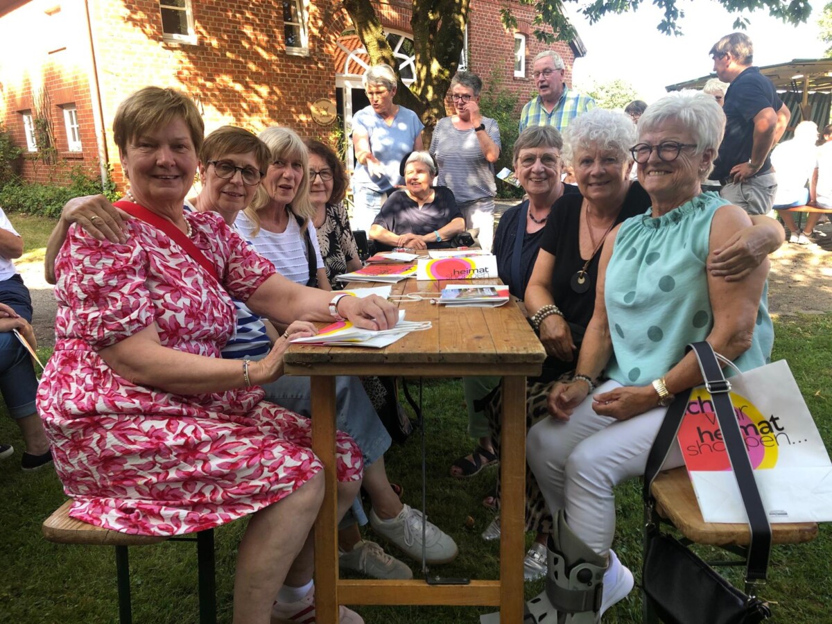 Du betrachtest gerade Ladbergener Senioren-Team zu Besuch auf dem Leedener Feierabend-Markt