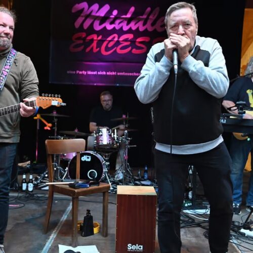 20260822LeedenLiveMiddleExcess1