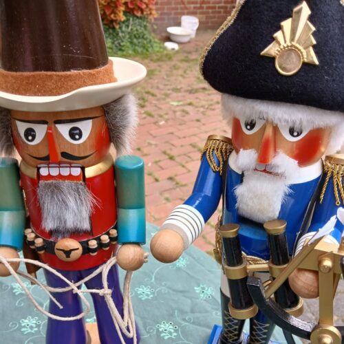 20260828NussknackerCowboyAdmiral